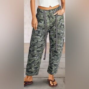 Flamingals Camo Print Eyelet Drawstring Mid Rise Barrel Leg Jeans Size Med NWT